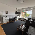 Zimmer-bad-tv-kuehlschrank-14 Meine