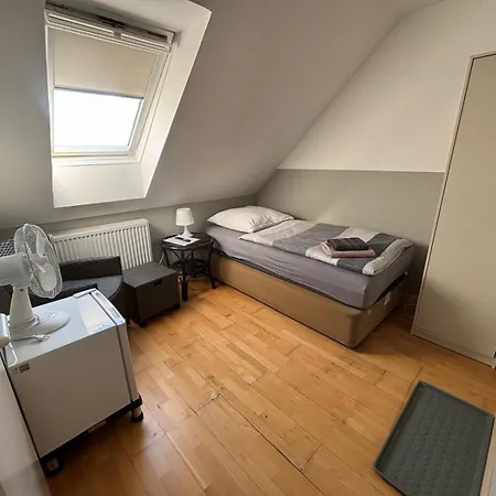 酒店 Zimmer-bad-tv-kuehlschrank-14 *