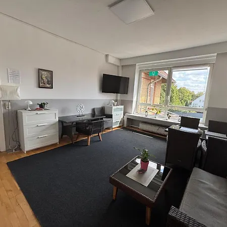 Zimmer-bad-tv-kuehlschrank-14 Meine