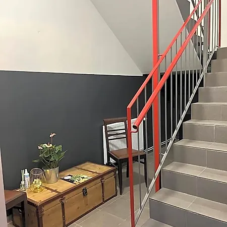 Zimmer-bad-tv-kuehlschrank-14 Meine